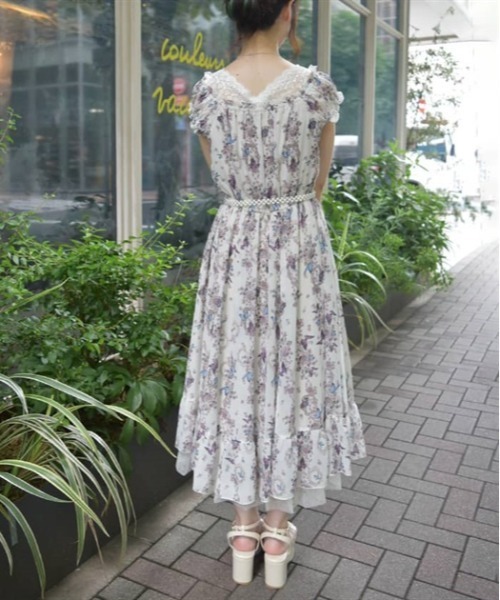 axes femme（アクシーズファム）の「パピヨンローズ柄編上ワンピース（ワンピース・レディース・キナリ/ネイビー/ブラウン/ピンク・FREE）」の7枚目の写真