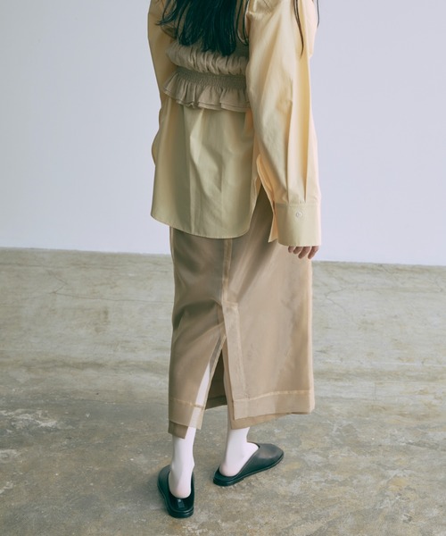 EN NEUME（エンノイム）の「【Set Up】Faux Suede Straight Skirt（スカート・レディース・バーガンディー/チャコールグレー/ベージュ・FREE）」の16枚目の写真