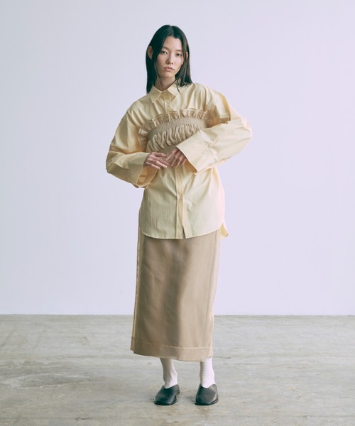 EN NEUME（エンノイム）の「【Set Up】Faux Suede Straight Skirt（スカート・レディース・バーガンディー/チャコールグレー/ベージュ・FREE）」の17枚目の写真