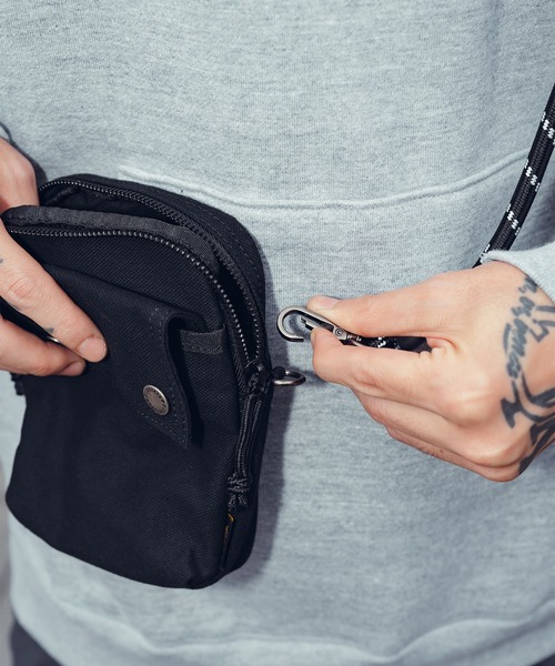 Subciety(サブサエティ)の「PARACORD MINI SHOULDER BAG(ショルダーバッグ・メンズ・ブラック/オレンジ・FREE)」の15枚目の写真