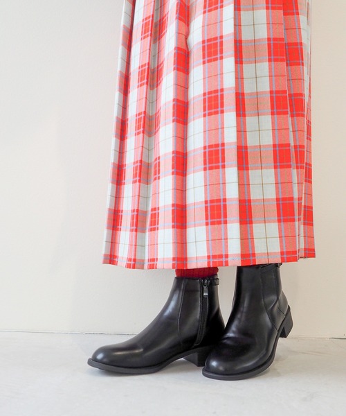 byあしながおじさん（バイアシナガオジサン）の「撥水｜クラシックショートブーツ　8710597（ブーツ・レディース・ブラック/グレイッシュベージュ/ブラック系その他/ダークブラウン・22.5cm/23cm/23.5cm/24cm/24.5cm）」の5枚目の写真