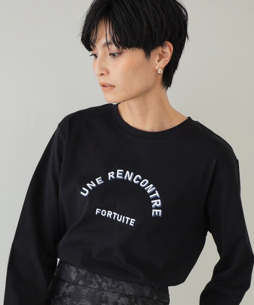 OPAQUE.CLIP（オペークドットクリップ）の「◆《STORY掲載》ロゴプリントロングTシャツ【洗濯機洗い可】（Tシャツ/カットソー・レディース・ホワイト/グレー/ブラック・38/40/42）」の2枚目の写真