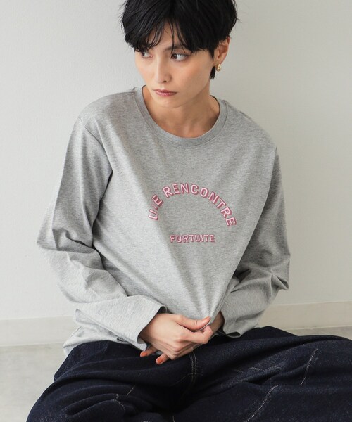 OPAQUE.CLIP（オペークドットクリップ）の「◆《STORY掲載》ロゴプリントロングTシャツ【洗濯機洗い可】（Tシャツ/カットソー・レディース・ホワイト/グレー/ブラック・38/40/42）」の4枚目の写真