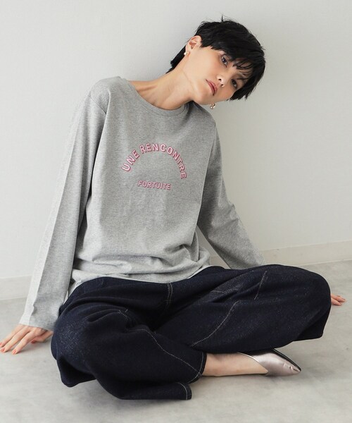 OPAQUE.CLIP（オペークドットクリップ）の「◆《STORY掲載》ロゴプリントロングTシャツ【洗濯機洗い可】（Tシャツ/カットソー・レディース・ホワイト/グレー/ブラック・38/40/42）」の6枚目の写真