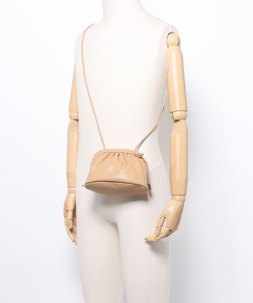 A.P.C.(アーペーセー)の「BOURSE NINON SMALL(ショルダーバッグ・レディース・ベージュ系その他/ブラウン系その他・ONESIZE)」の5枚目の写真