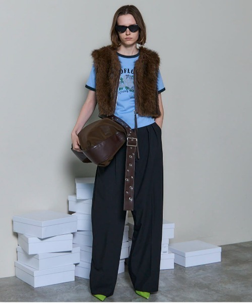 MAISON SPECIAL(メゾンスペシャル)の「Two Tuck Curve Wide Tapered Pants/2タックカーブワイドテーパードパンツ■セットアップ対応■(スラックス・レディース・グレー/ライトグレー/ブラック/ブラウン/チャコールグレー/カーキ・38/36)」の20枚目の写真