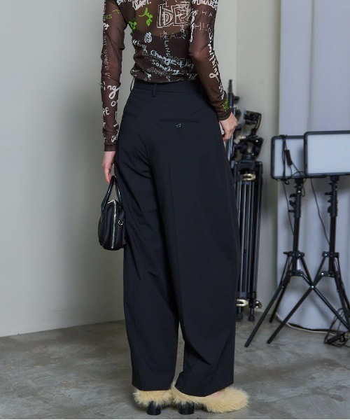 Two Tuck Curve Wide Tapered Pants/2タックカーブワイド