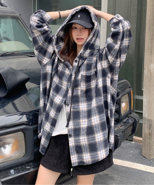 AMAJI（アマジ）の「レトロチェックフード付きシャツ（シャツ/ブラウス