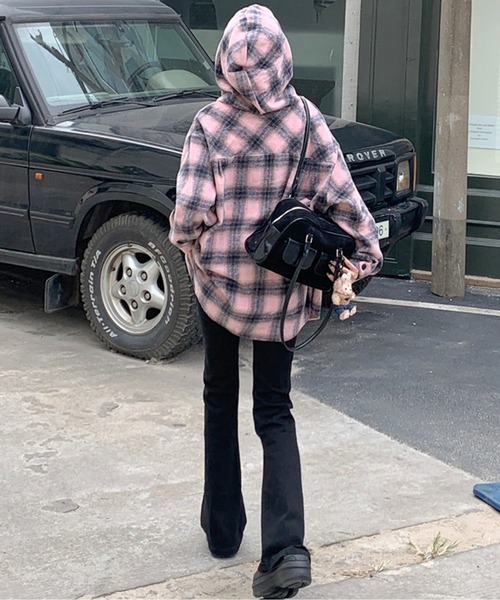 AMAJI（アマジ）の「レトロチェックフード付きシャツ（シャツ/ブラウス