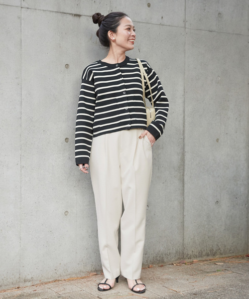 B.C STOCK(ベーセーストック)の「タックテーパードパンツ(スラックス・レディース・ブラック/ホワイト・SMALL/MEDIUM)」の21枚目の写真