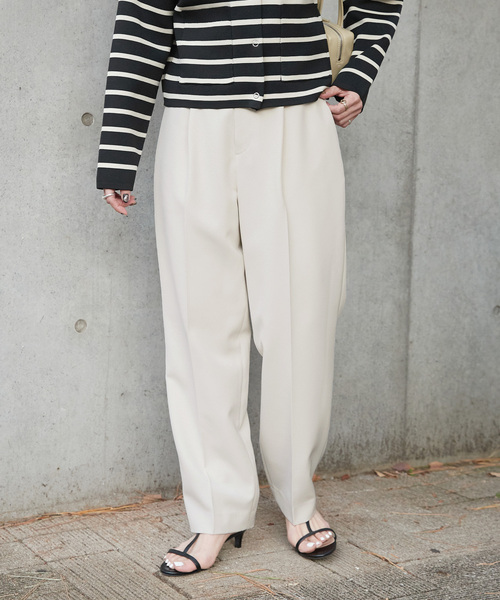 B.C STOCK(ベーセーストック)の「タックテーパードパンツ(スラックス・レディース・ブラック/ホワイト・SMALL/MEDIUM)」の17枚目の写真