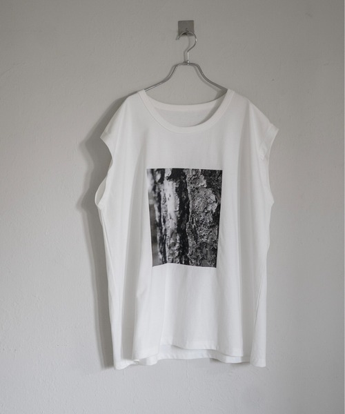 Utusiyo（ウツシヨ）の「sleeveless tee 雨樹（Tシャツ/カットソー・メンズ・ブラック/ホワイト・FREE）」の7枚目の写真