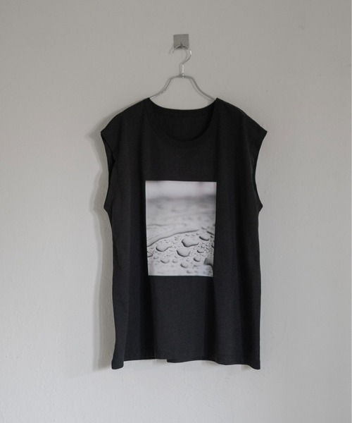 Utusiyo（ウツシヨ）の「sleeveless tee 雨樹（Tシャツ/カットソー・メンズ・ブラック/ホワイト・FREE）」の10枚目の写真