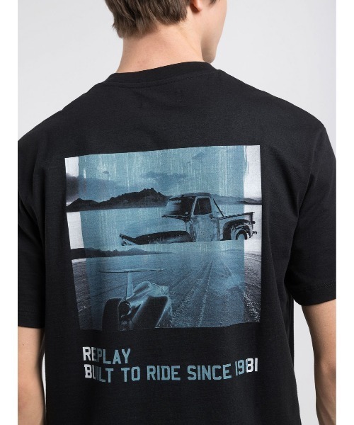 REPLAY(リプレイ)の「リラックスフィット ベーシックジャ-ジーコットンプリントTシャツ(Tシャツ/カットソー・メンズ・ホワイト/ブラック・MEDIUM/LARGE/X-LARGE/SMALL)」の6枚目の写真