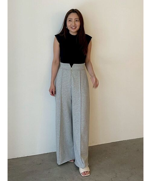 LAGUNAMOON（ラグナムーン）の「ZIPスウェットワイドフレアパンツ（スウェットパンツ・レディース・チャコールグレー/ライトグレー・SMALL/MEDIUM）」の12枚目の写真