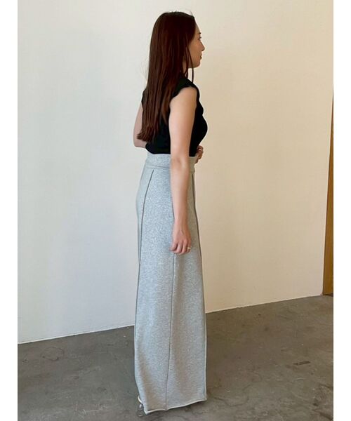 LAGUNAMOON（ラグナムーン）の「ZIPスウェットワイドフレアパンツ（スウェットパンツ・レディース・チャコールグレー/ライトグレー・SMALL/MEDIUM）」の13枚目の写真