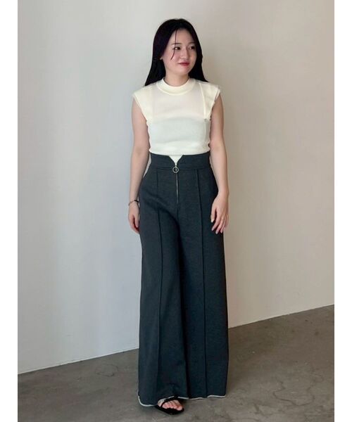 LAGUNAMOON（ラグナムーン）の「ZIPスウェットワイドフレアパンツ（スウェットパンツ・レディース・チャコールグレー/ライトグレー・SMALL/MEDIUM）」の14枚目の写真