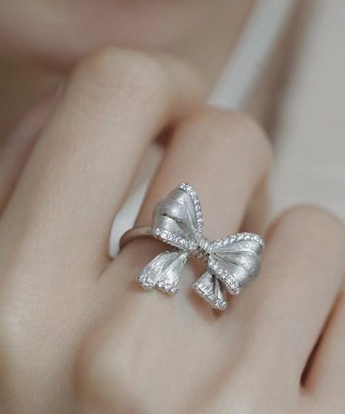 Mayree(メイリー)の「【urge select】リボンモチーフ キュート シルバー リング(リング・レディース・シルバー・FREE)」の2枚目の写真
