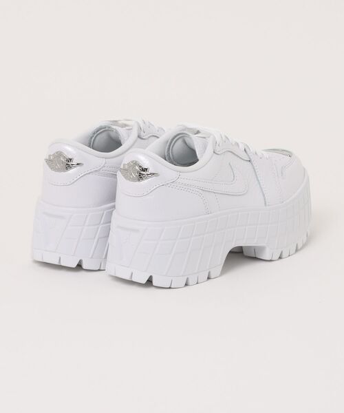 NIKE公式】エア ジョーダン 1 ブルックリン LOW ウィメンズ