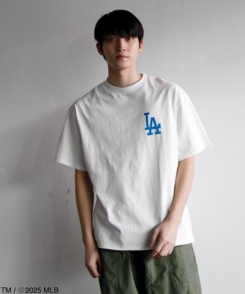 AMERICAN RAG CIE(アメリカンラグシー)の「別注MLB Tee - LOS ANGELES DODGERS(Tシャツ/カットソー・メンズ・ホワイト・S/M/L)」の3枚目の写真
