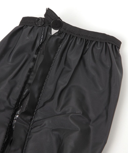 LAKOLE(ラコレ)の「レインZIPシューズカバー(LONG) / 319542(レインシューズ・レディース・ブラック/その他3・MEDIUM/LARGE)」の4枚目の写真