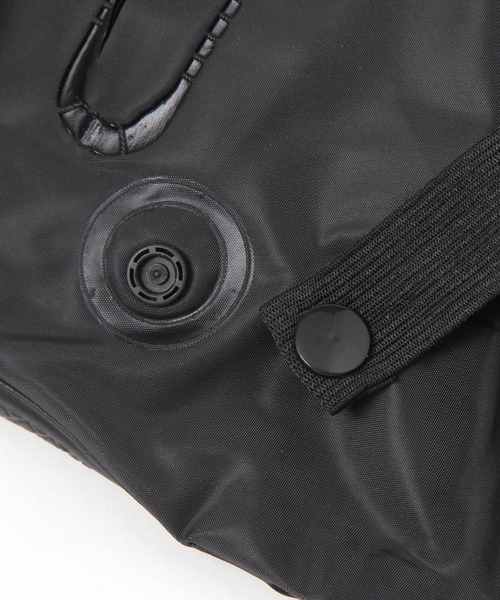 LAKOLE(ラコレ)の「レインZIPシューズカバー(LONG) / 319542(レインシューズ・レディース・ブラック/その他3・MEDIUM/LARGE)」の9枚目の写真