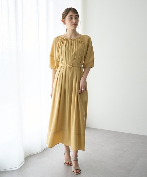 YECCA VECCA（イェッカヴェッカ）の「ベルト付きタックデザインワンピース（ワンピース・レディース・イエロー/ネイビー/ドット・FREE）」の3枚目の写真