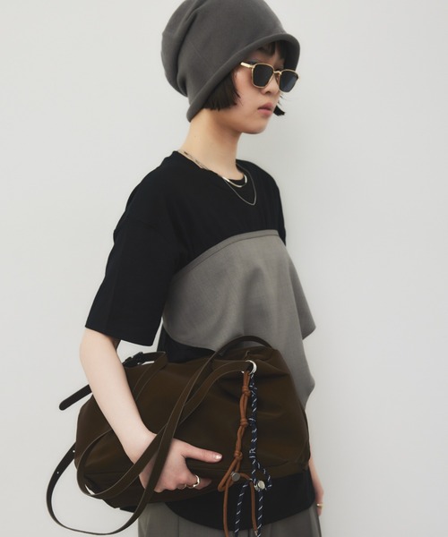 HANNE(アン)の「スムースフェイクレザーバッグ(ショルダーバッグ・レディース・ブラック/ブラウン・FREE)」の6枚目の写真