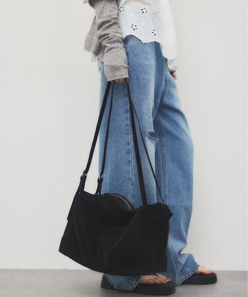 HANNE(アン)の「スムースフェイクレザーバッグ(ショルダーバッグ・レディース・ブラック/ブラウン・FREE)」の14枚目の写真