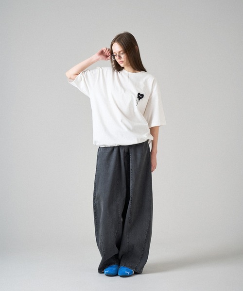 【美品♡美シルエット】FOXEY NEW YORK　デニムワイドパンツ　40 2025年最新】Foxey レディース デニム・ジーンズの人気アイテム
