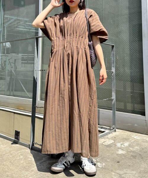 CIAOPANIC TYPY（チャオパニックティピー）の「【India】綿麻ウエストタックドルマンワンピース（ワンピース・レディース・アイボリー/カーキ/ブラウン/ブラック・ONE SIZE）」の4枚目の写真
