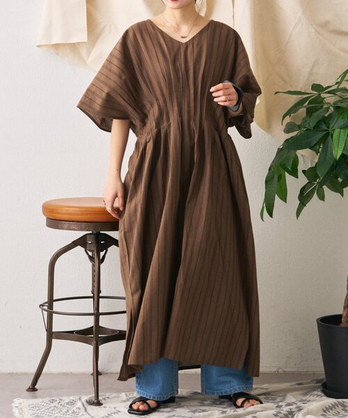 CIAOPANIC TYPY（チャオパニックティピー）の「【India】綿麻ウエストタックドルマンワンピース（ワンピース・レディース・アイボリー/カーキ/ブラウン/ブラック・ONE SIZE）」の22枚目の写真