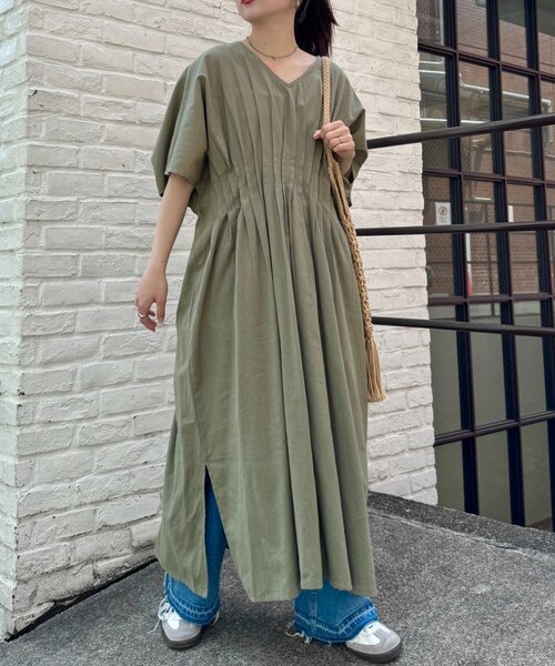 CIAOPANIC TYPY（チャオパニックティピー）の「【India】綿麻ウエストタックドルマンワンピース（ワンピース・レディース・アイボリー/カーキ/ブラウン/ブラック・ONE SIZE）」の11枚目の写真