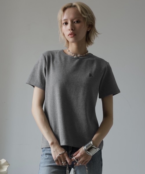 Ulysses(ユリシス)の「ワンポイント刺繍Tシャツ(Tシャツ/カットソー・レディース・ブラック/ホワイト/グレー・L/M)」の1枚目の写真