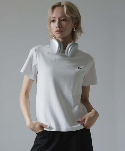 Ulysses(ユリシス)の「ワンポイント刺繍Tシャツ(Tシャツ/カットソー・レディース・ブラック/ホワイト/グレー・L/M)」の2枚目の写真