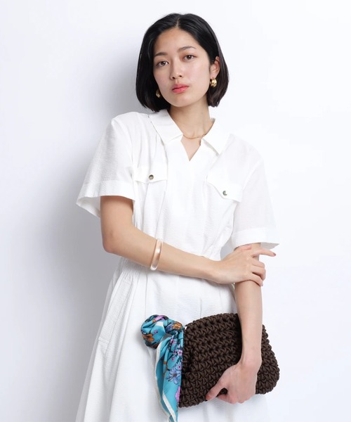 JUSGLITTY（ジャスグリッティー）の「シャーリングシャツワンピース（ワンピース・レディース・ネイビー/ホワイト/ピンク/ブラウン・0/1/2）」の17枚目の写真