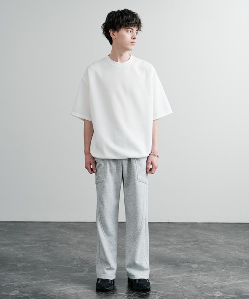 ルーズシルエット 立体裁断サイドポケット付きスウェットパンツ