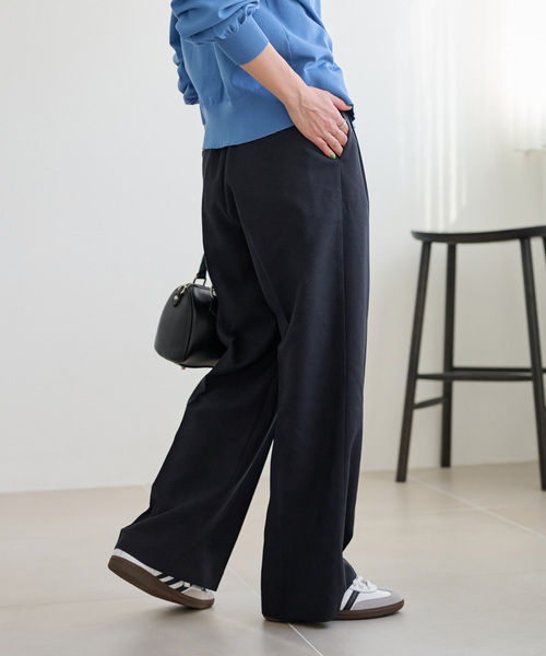 JOURNAL STANDARD relume（ジャーナルスタンダード　レリューム）の「《WEB限定再入荷！》【サイズ展開あり/自宅ケア可能】ON/OFFで活躍する。マットウースフレアタックパンツ（スラックス・レディース・ブラック/グレー/ネイビー・36/38）」の6枚目の写真