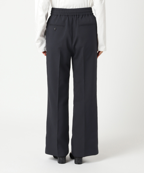 JOURNAL STANDARD relume（ジャーナルスタンダード　レリューム）の「《WEB限定再入荷！》【サイズ展開あり/自宅ケア可能】ON/OFFで活躍する。マットウースフレアタックパンツ（スラックス・レディース・ブラック/グレー/ネイビー・36/38）」の10枚目の写真