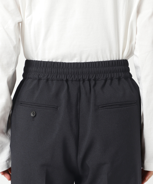 JOURNAL STANDARD relume（ジャーナルスタンダード　レリューム）の「《WEB限定再入荷！》【サイズ展開あり/自宅ケア可能】ON/OFFで活躍する。マットウースフレアタックパンツ（スラックス・レディース・ブラック/グレー/ネイビー・36/38）」の12枚目の写真