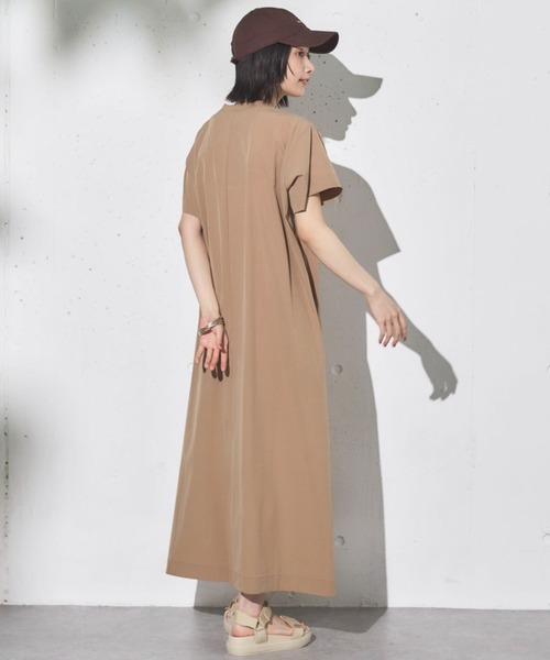 Doux archives(ドゥアルシーヴ)の「UV・接触冷感ウォッシャブルマキシワンピース(ワンピース・レディース・ブラウン/ベージュ/チャコールグレー・38)」の19枚目の写真