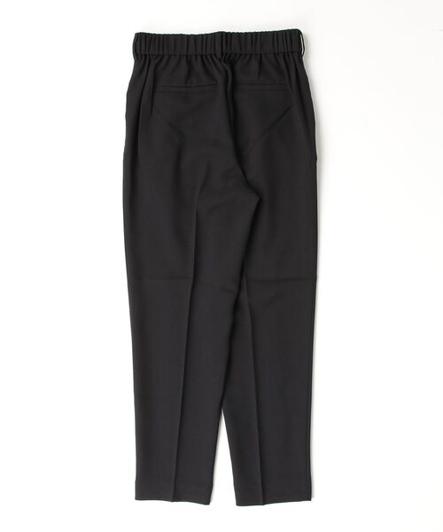HARUYAMA（ハルヤマ）の「【高通気】WALK PLUS テーパードパンツ リネンライク シンプルタック（スラックス・レディース・チャコールグレー/ベージュ/ブラック・S/M/L/LL）」の4枚目の写真
