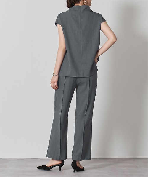 UR'S（ユアーズ）の「モックネックブラウス×パンツセットアップ（セットアップ・レディース・チャコール/グレー・S/M/L）」の13枚目の写真
