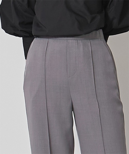 UR'S（ユアーズ）の「モックネックブラウス×パンツセットアップ（セットアップ・レディース・チャコール/グレー・S/M/L）」の5枚目の写真