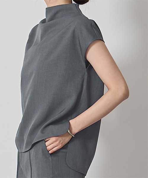 UR'S（ユアーズ）の「モックネックブラウス×パンツセットアップ（セットアップ・レディース・チャコール/グレー・S/M/L）」の16枚目の写真