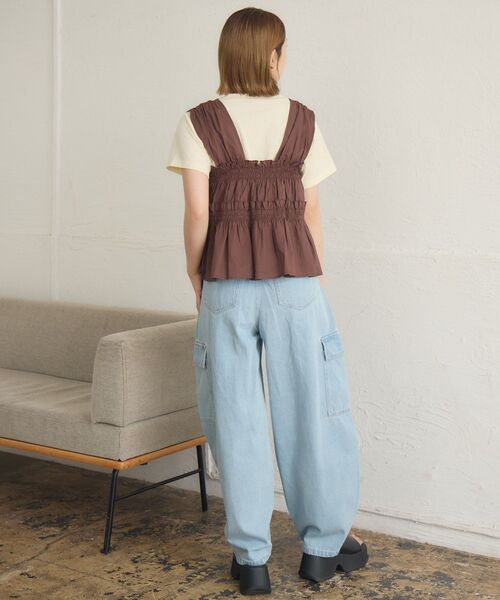 RETRO GIRL（レトロガール）の「【新色追加】ノースリフリルビスチェ（シャツ/ブラウス・レディース・ブラウン/オフホワイト/ブラック/ブルー・FREE）」の7枚目の写真