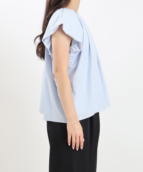 TRUDEA（トルディア）の「(接触冷感/暑さ対策)フレンチバルーンブラウス（シャツ/ブラウス・レディース・ホワイト/ホワイト×ブルー/サックスブルー・MEDIUM）」の21枚目の写真