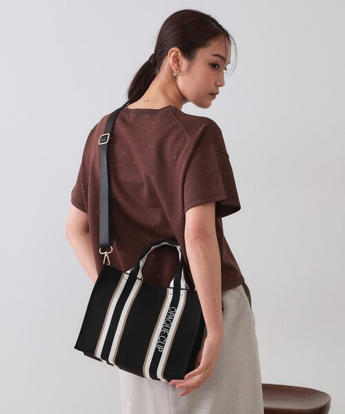 OPAQUE.CLIP（オペークドットクリップ）の「【2WAY】ラインハンドルスクエアニットミドルトートバッグ（トートバッグ・レディース・ブラック/ネイビー/ベージュ/ブラウン系その他・00）」の7枚目の写真