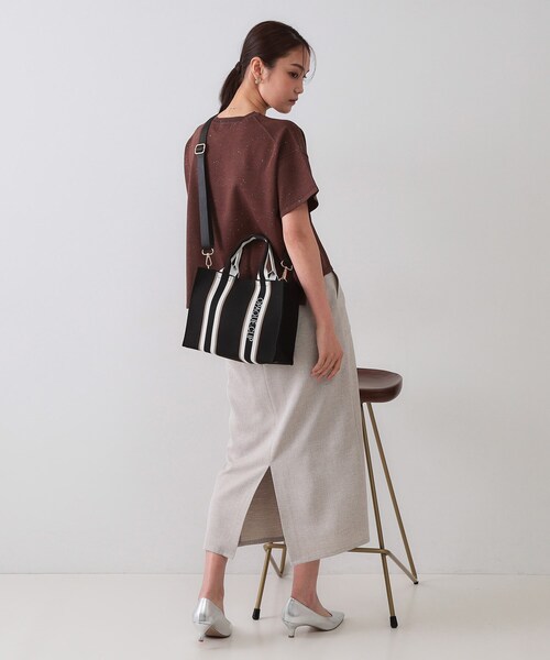 OPAQUE.CLIP（オペークドットクリップ）の「【2WAY】ラインハンドルスクエアニットミドルトートバッグ（トートバッグ・レディース・ブラック/ネイビー/ベージュ/ブラウン系その他・00）」の8枚目の写真