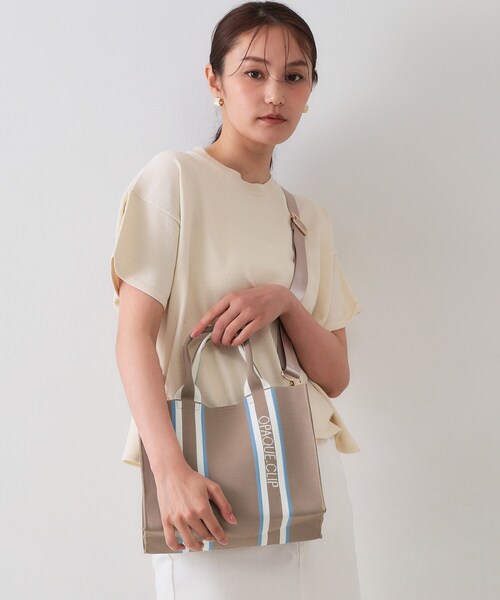 OPAQUE.CLIP（オペークドットクリップ）の「【2WAY】ラインハンドルスクエアニットミドルトートバッグ（トートバッグ・レディース・ブラック/ネイビー/ベージュ/ブラウン系その他・00）」の9枚目の写真